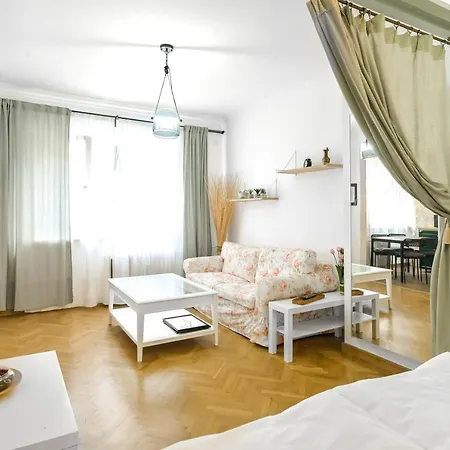Floral Retreat In Center By Flat Mаnager Apartment Sofia