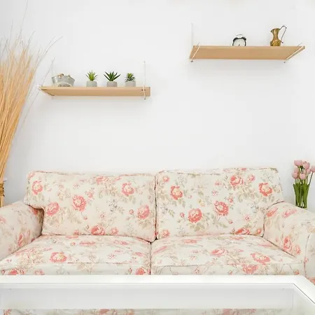 Apartment Floral Retreat In Center By Flat Mаnager *